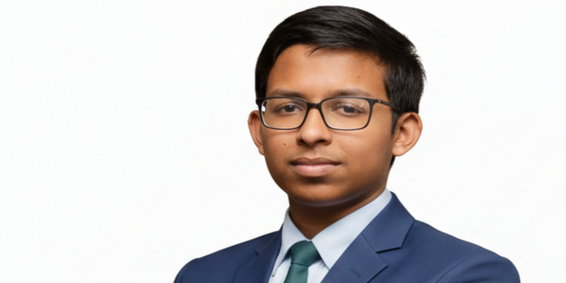 Rahul Konar, a full-time online classroom student with Infinity Learn, who secured an exceptional 99.93 percentile.